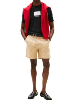 T-shirt en coton noir fantaisie avec un col rond et des manches courtes