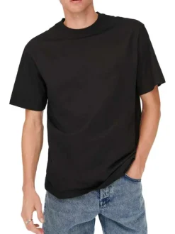 T-shirt en coton noir uni avec une coupe droite et un col rond