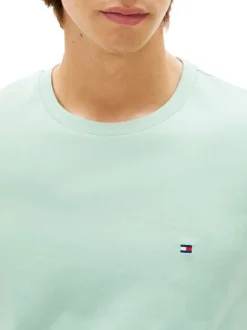 T-shirt en coton vert d'eau à coupe droite pourvu de manches courtes