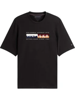 T-shirt grande taille en coton recyclé noir avec un imprimé à l'avant
