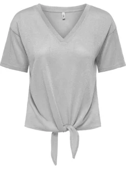 T-shirt gris uni pourvu d'une coupe droite et de manches courtes