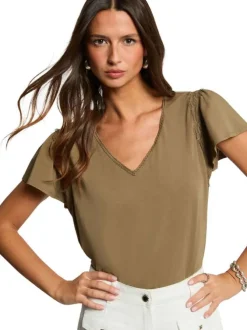 T-shirt kaki à coupe droite pourvu d'un col v et de manches courtes
