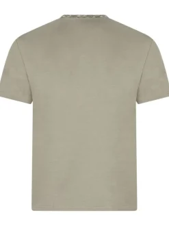 T-shirt kaki uni avec nom de la marque brodé à l'avant et une coupe droite