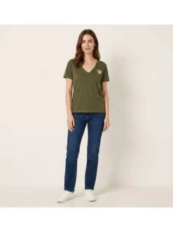 T-shirt kaki uni avec une coupe droite et un coeur imprimé à la poitrine