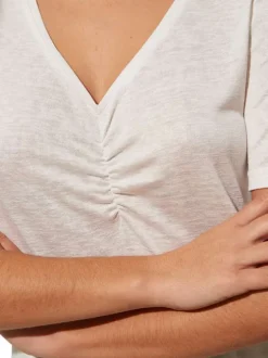 T-shirtà mancehs courtes blanc uni avec une coupe droite et un col v