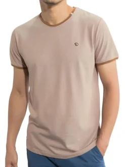 T-shirt manches courtes beige maille piquée avec une coupe droite et un col rond