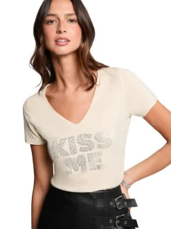 T-shirt manches courtes beige uni avec une coupe droite et un col v
