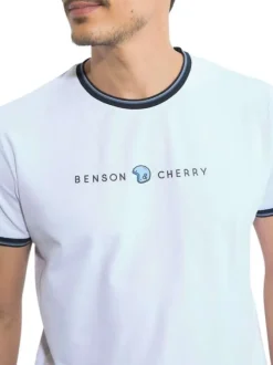 T-shirt manches courtes en coton blanc uni avec une coupe droite et un col rond