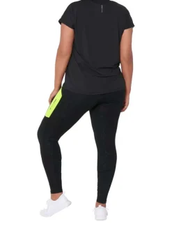 T-shirt noir grande taille à col rond et manches courtes avec logo imprimé sur la poitrine