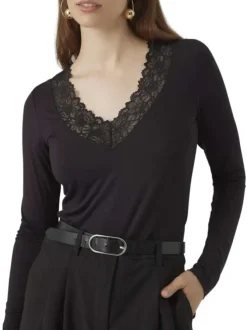 T-shirt noir uni avec un col v en dentelle et des manches longues