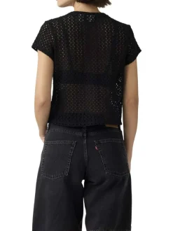 T-shirt noir uni avec une coupe droite et des manches courtes