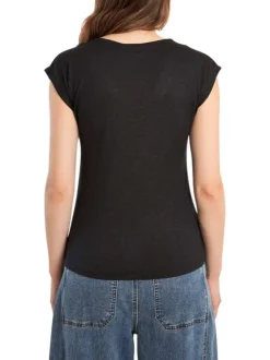 T-shirt noir uni pourvu de manches courtes et d'un coupe droite