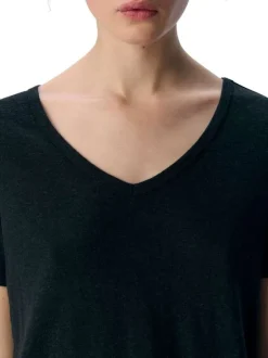 T-shirt noir uni pourvu d'une coupe droite et de manches courtes