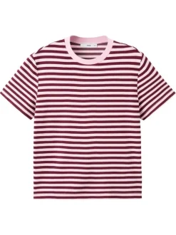 T-shirt rose à rayures bordeaux avec une coupe droite et un col rond