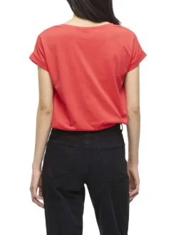 T-shirt rouge uni avec une coupe ajustée et des manches courtes