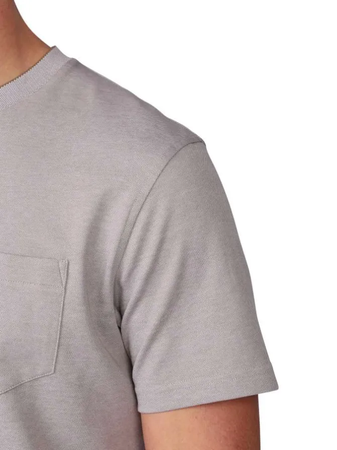 T-shirt taupe uni avec une coupe droite et des manches courtes