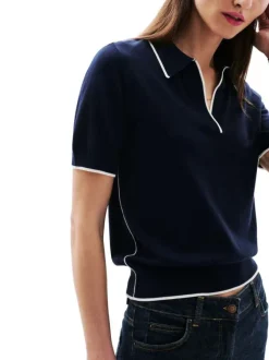 T-shirt type polo bleu marine uni avec un col v à revers et des liserés blancs
