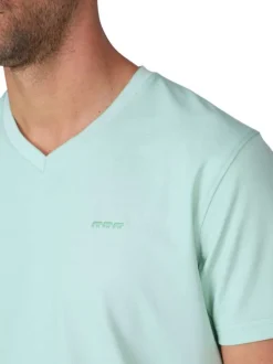 T-shirt vert d’eau uni avec une coupe droite et des manches courtes