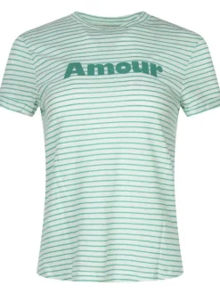T-shirt vert rayé avec une coupe droite et un col rond à manches courtes