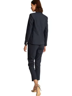 Veste blazer marine unie avec une coupe droite et des manches longues