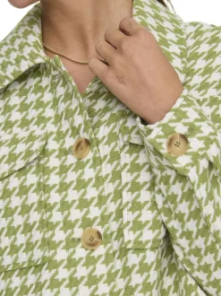 Veste courte verte à imprimé pied de poule avec un col à revers et des poches