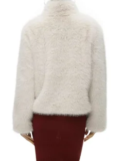 Veste en fourrure écrue unie avec un col montant et une coupe courte