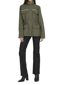 Veste kaki unie avec une coupe mi-longue un col montant et des strass